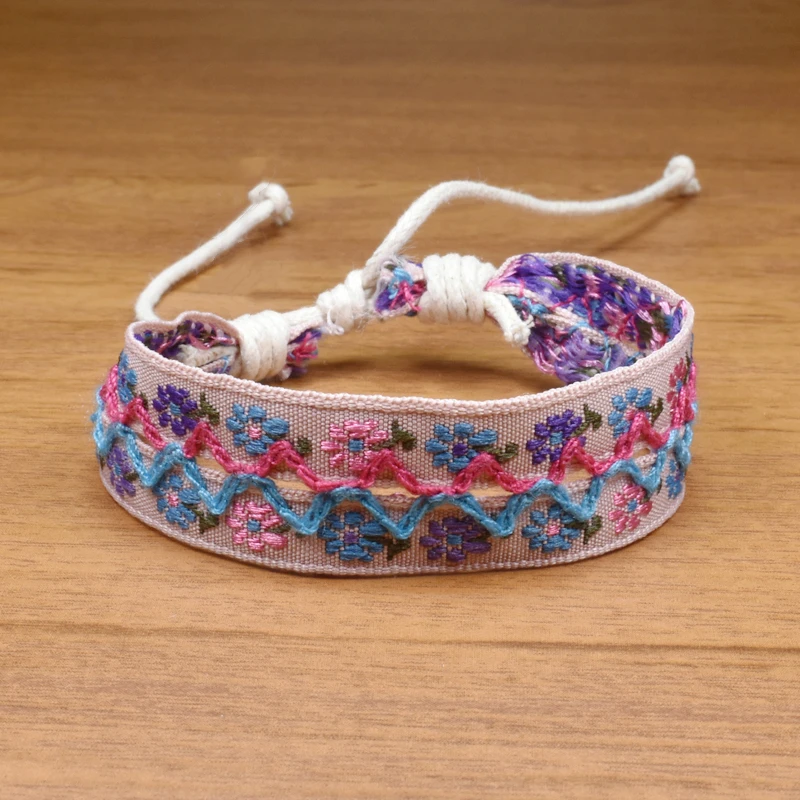 Женский винтажный плетеный браслет с цветами в богемном стиле |
