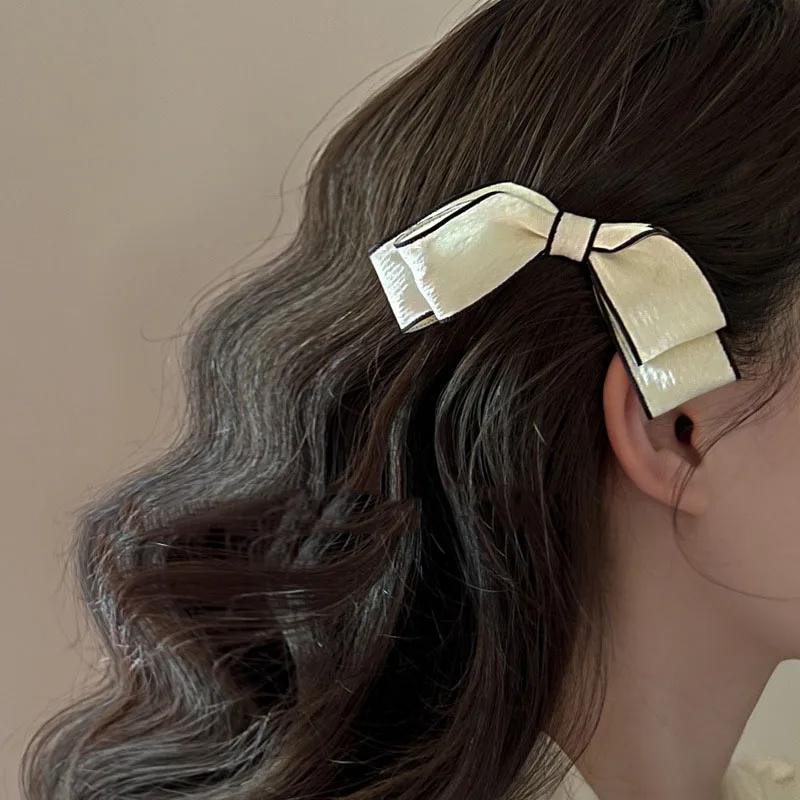 Retro Vintage Bow Pearl Hair Claw Clips Hairpin for Women Girls Headband for Holiday Gift Hair Accessories Headwear Ornament
Retro Vintage Bow Pearl Hair Claw Clips Hairpin for Women Girls Headband for Holiday Gift Hair Accessories Headwear Ornament