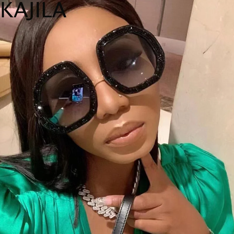Oversized Shiny Crystal Sunglasses Women Big Frame 2022 Trendy Square Irregular Sun Glasses for Ladies Vintage Eyewear Shades
Oversized Shiny Crystal Sunglasses Women Big Frame 2022 Trendy Square Irregular Sun Glasses for Ladies Vintage Eyewear Shades