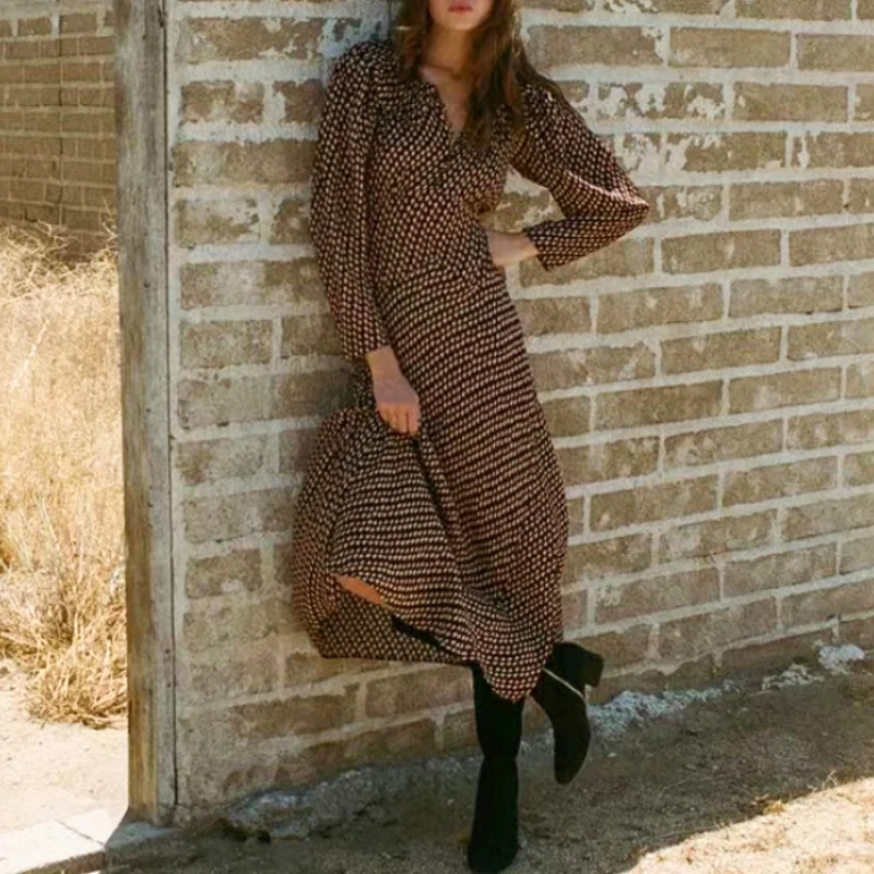 Ladies Vintage Floral Print Long Sleeve Midi Dress Ruffle Collar Women's Lace Up Waist Slim Elegant Long Robe Bohemian
Ladies Vintage Floral Print Long Sleeve Midi Dress Ruffle Collar Women's Lace Up Waist Slim Elegant Long Robe Bohemian