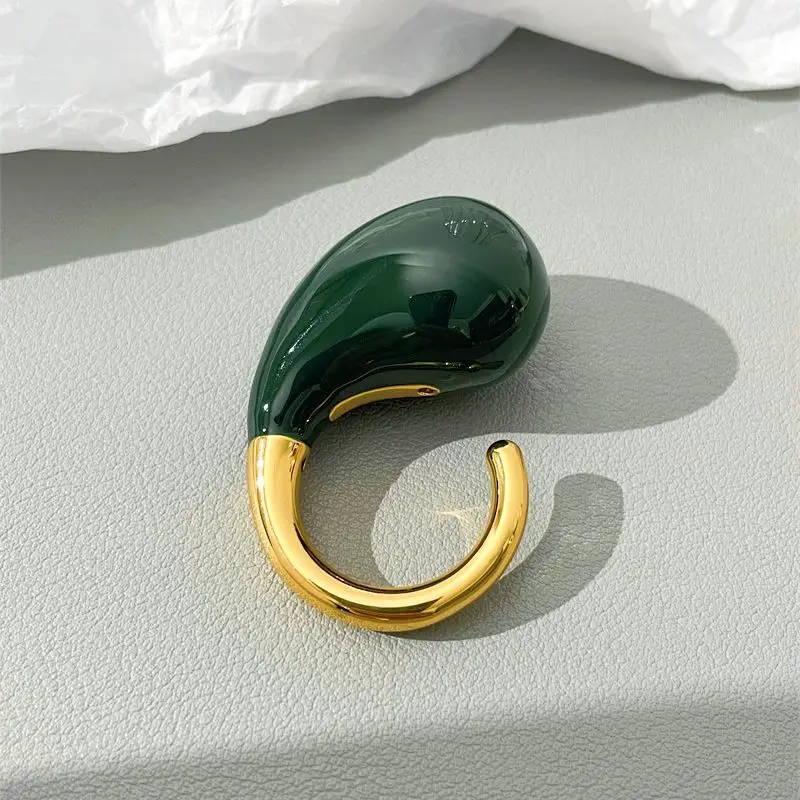 2023 Charm Famous Designer Brand Blackish Green Water Drop Ring Women Europe America Luxury Jewelry Trend
2023 Charm Famous Designer Brand Blackish Green Water Drop Ring Women Europe America Luxury Jewelry Trend