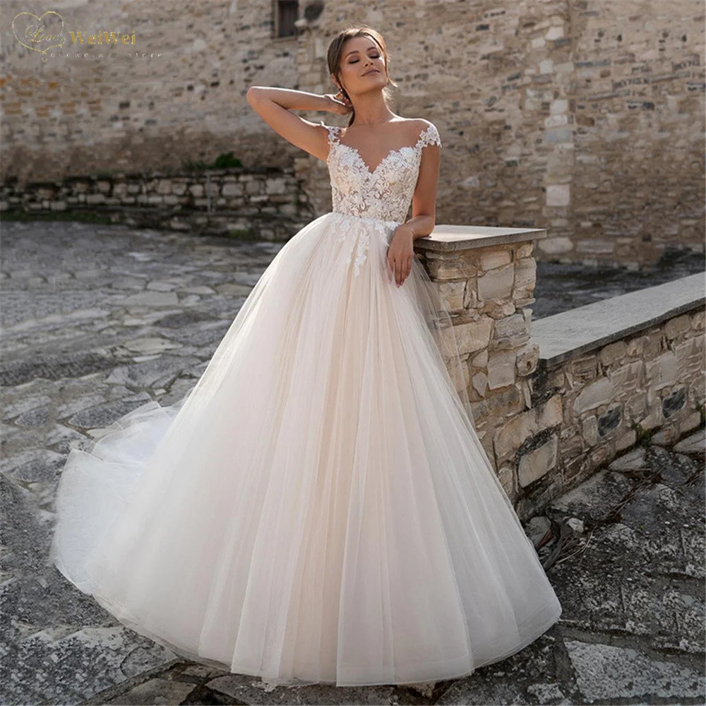 Loveweiwei Lace Wedding Dresses 2022 V Neck Capped Sleeves Appliques Bridal Gowns A Line Princess Wedding Gown Robe De Mariee
Loveweiwei Lace Wedding Dresses 2022 V Neck Capped Sleeves Appliques Bridal Gowns A Line Princess Wedding Gown Robe De Mariee