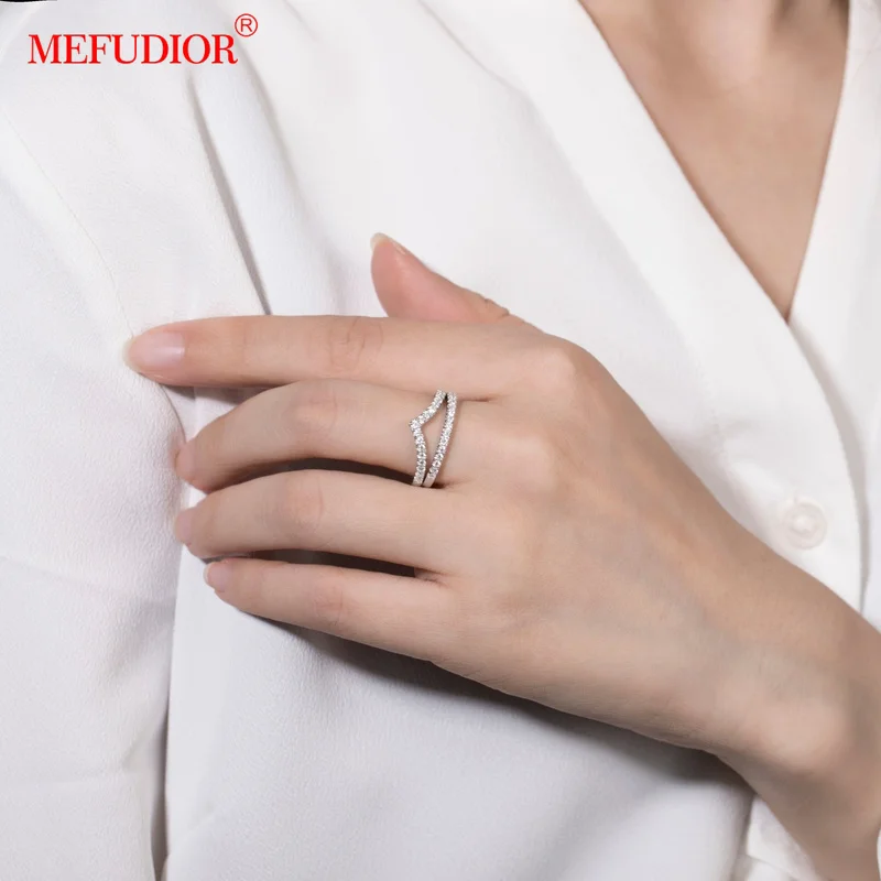 Moissanite Rings for Women 18K White Gold Sterling Silver Diamond Ring Minimalist Fashion Stackable V Shape Ring Women M38A
Moissanite Rings for Women 18K White Gold Sterling Silver Diamond Ring Minimalist Fashion Stackable V Shape Ring Women M38A