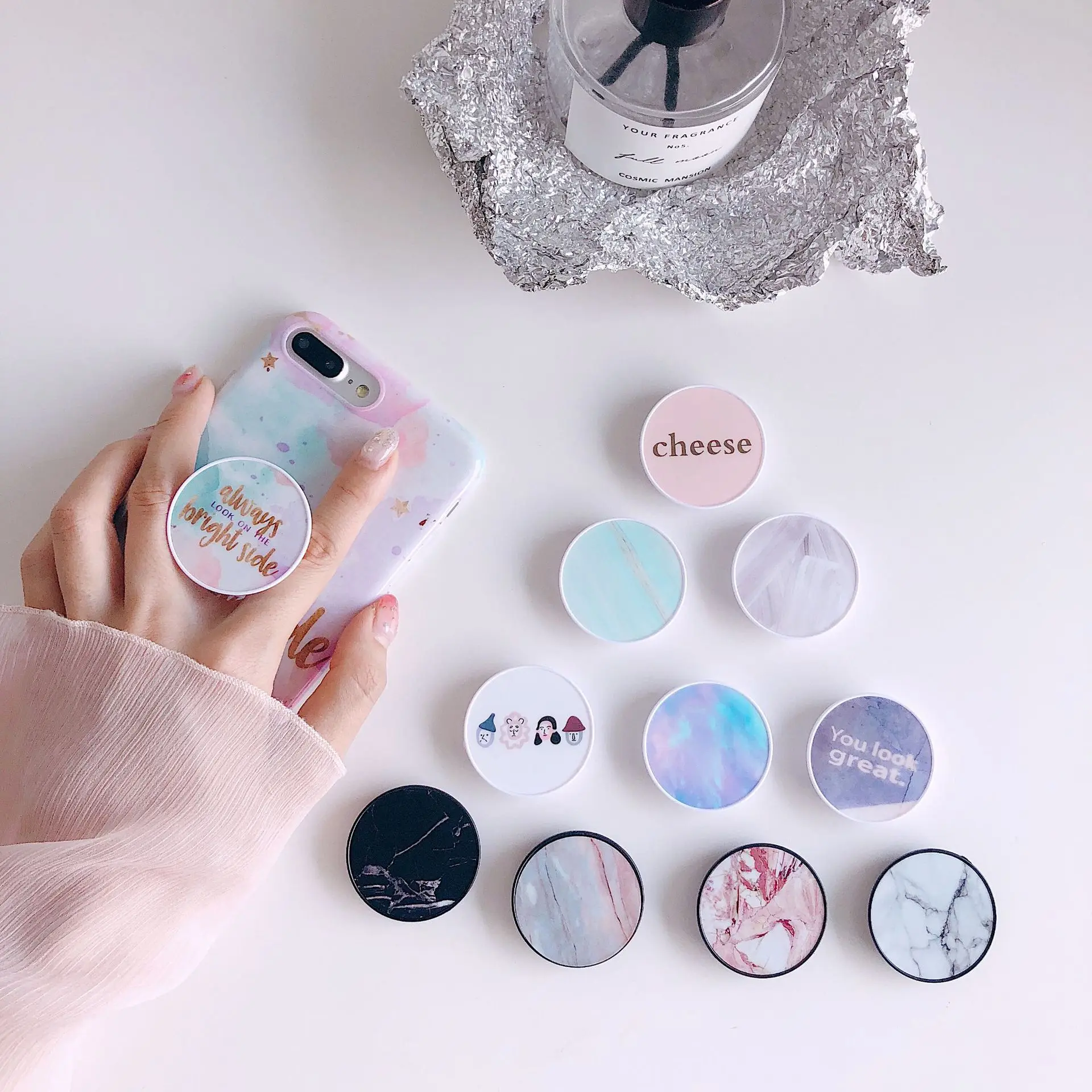 5pcs Cute Cartoon Mobile Phone Holder Universal Lazy Ring Fashion Men's and Women's Japanese Korean Style 
5pcs Cute Cartoon Mobile Phone Holder Universal Lazy Ring Fashion Men's and Women's Japanese Korean Style