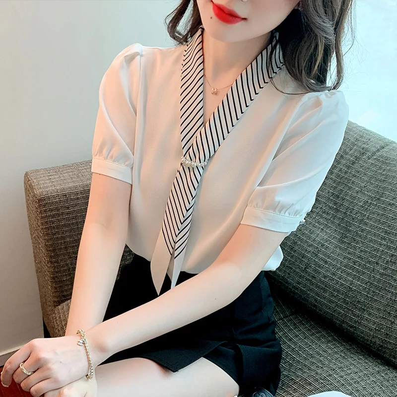 In the summer of 2022, the new fashionable V-neck pullover with bow tie chiffon short-sleeved shirt blouse 869g,330-11
In the summer of 2022, the new fashionable V-neck pullover with bow tie chiffon short-sleeved shirt blouse 869g,330-11