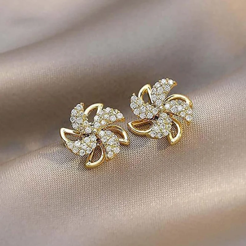 New Fashion Jewelry Inlaid Zircon High Sense Of Simplicity And Temperament Earrings Small Windmill Rotating Exquisite Earrings
New Fashion Jewelry Inlaid Zircon High Sense Of Simplicity And Temperament Earrings Small Windmill Rotating Exquisite Earrings
