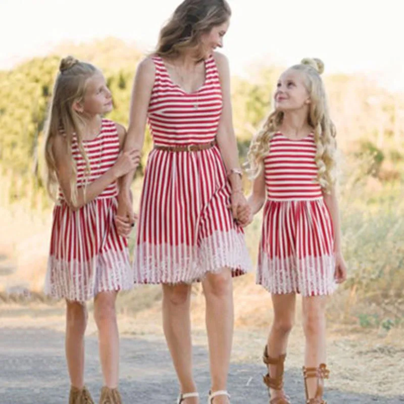Mother Daughter Sleeveless Striped Dress Summer Family Matching Outfits Mommy And Me Mini Dress Family Look Clothes Family Dress
Mother Daughter Sleeveless Striped Dress Summer Family Matching Outfits Mommy And Me Mini Dress Family Look Clothes Family Dress