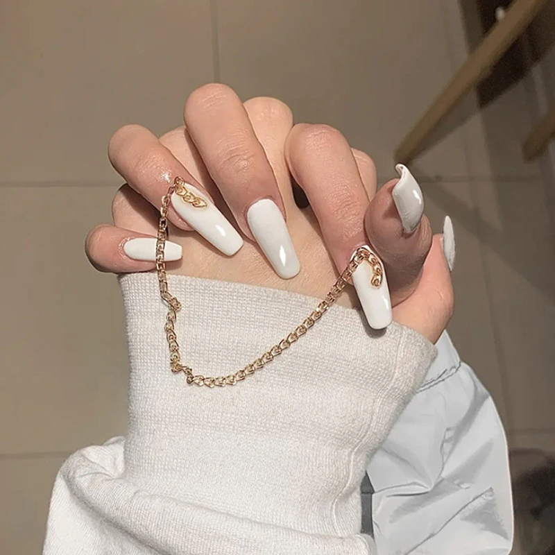 White Long Ballet Fake Nails Metal Chain Coffin Nails Full Cover Acrylic Artificial Nails Finished Detachable Nail Art Manicure
White Long Ballet Fake Nails Metal Chain Coffin Nails Full Cover Acrylic Artificial Nails Finished Detachable Nail Art Manicure