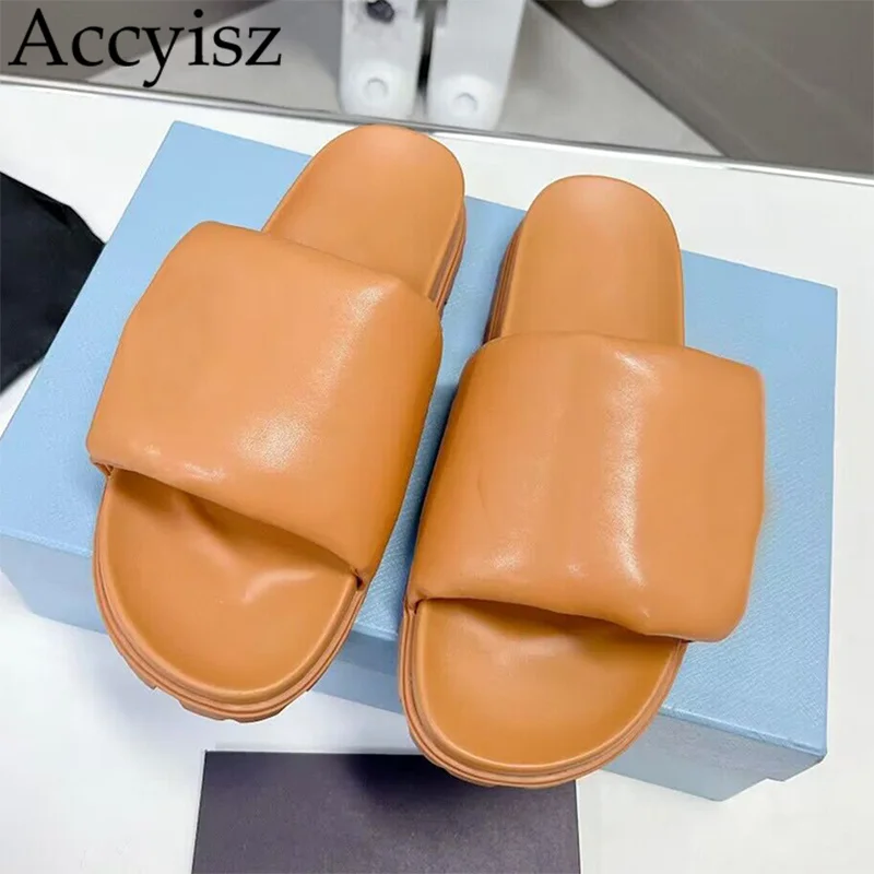 

2023 Spring Soft Genuine Leather Flat Thick Sole Bread Slippers Women Open Toe Sandals Ladies Solid Color Outdoor Vacation Shoes