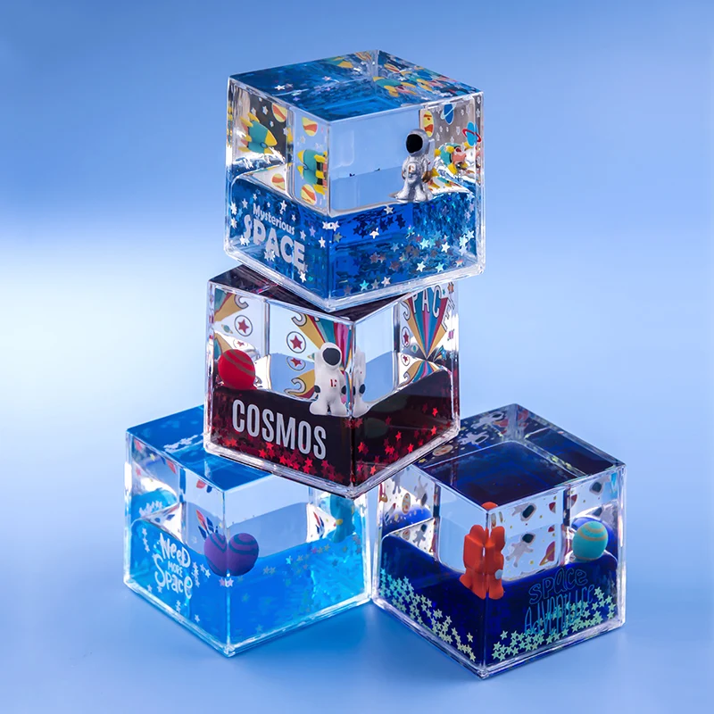 Creative Astronaut Cruise Fluid Liquid Cube Living Room Office Ornaments Desk Home Decor Table Desk Decorations Birthday Gifts
Creative Astronaut Cruise Fluid Liquid Cube Living Room Office Ornaments Desk Home Decor Table Desk Decorations Birthday Gifts