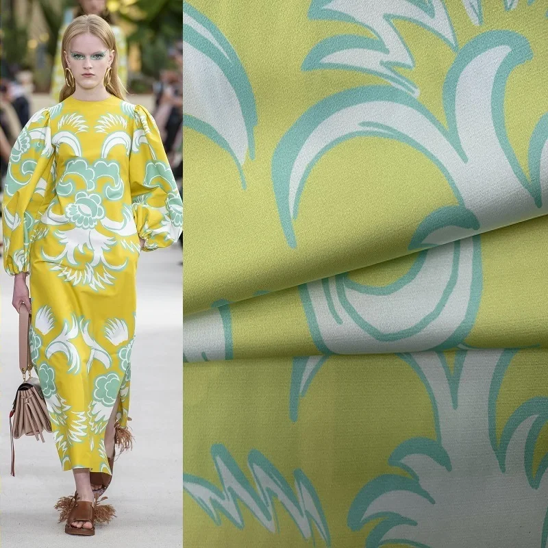 Imitation silk stretch satin clothing printed fabric 100% polyester brand spring and summer dress diy high quality sewing cloth
Imitation silk stretch satin clothing printed fabric 100% polyester brand spring and summer dress diy high quality sewing cloth
