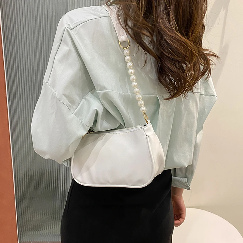 Fashion Bags for Women PU Leather Handbag Solid Pearl Chain Shoulder Totes Underarm Top Handle Bag Female Travel Daily Clutch
Fashion Bags for Women PU Leather Handbag Solid Pearl Chain Shoulder Totes Underarm Top Handle Bag Female Travel Daily Clutch