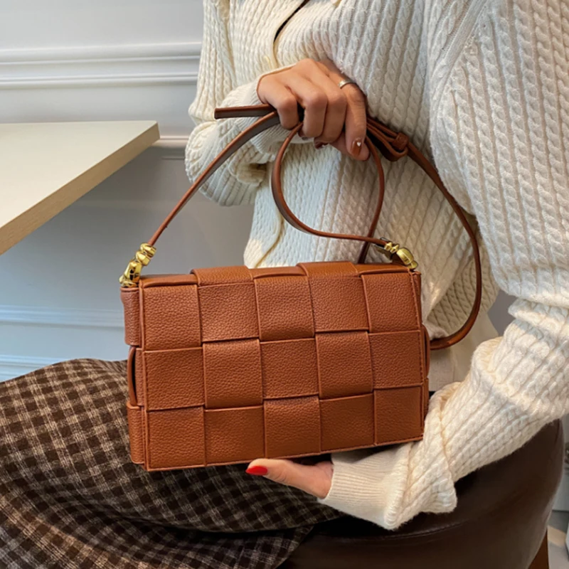 Стильные высококачественные плетеные сумки для женщин, роскошные дизайнерские брендовые сумки на плечо, модная женская сумка-мессенджер и... 
Стильные высококачественные плетеные сумки для женщин, роскошные дизайнерские брендовые сумки на плечо, модная женская сумка-мессенджер и...