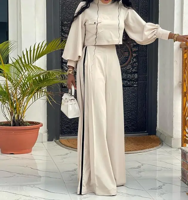 Two Piece Set Women Outfit 2023 Autumn New Fashion Elegant Loose Half High Neck Long Sleeve Top Wide Leg Pants Casual Set
Two Piece Set Women Outfit 2023 Autumn New Fashion Elegant Loose Half High Neck Long Sleeve Top Wide Leg Pants Casual Set