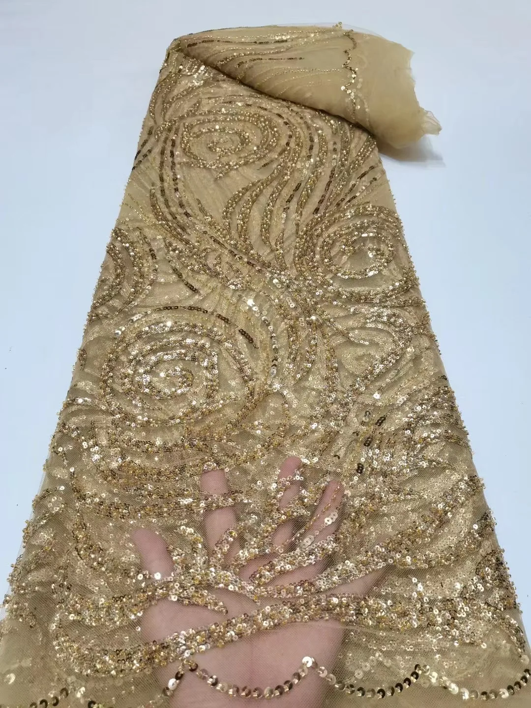 2022 Handmade Sequins Lace Fabrics High Quality African Beaded Tulle Fabric Embroidery French Lace For Wedding Dresses Sewing
2022 Handmade Sequins Lace Fabrics High Quality African Beaded Tulle Fabric Embroidery French Lace For Wedding Dresses Sewing