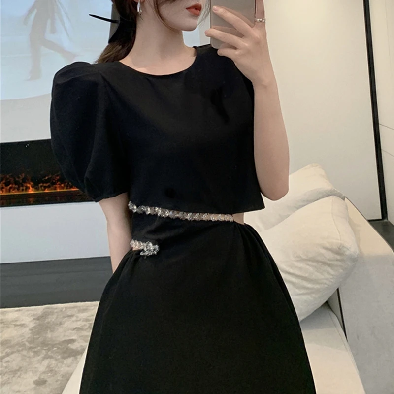 Elegant Casual Women's Dresses Party 2021 Summer Puff Sleeve Vintage Midi Dress Females Design Black Korean Style O-neck Gothic
Elegant Casual Women's Dresses Party 2021 Summer Puff Sleeve Vintage Midi Dress Females Design Black Korean Style O-neck Gothic