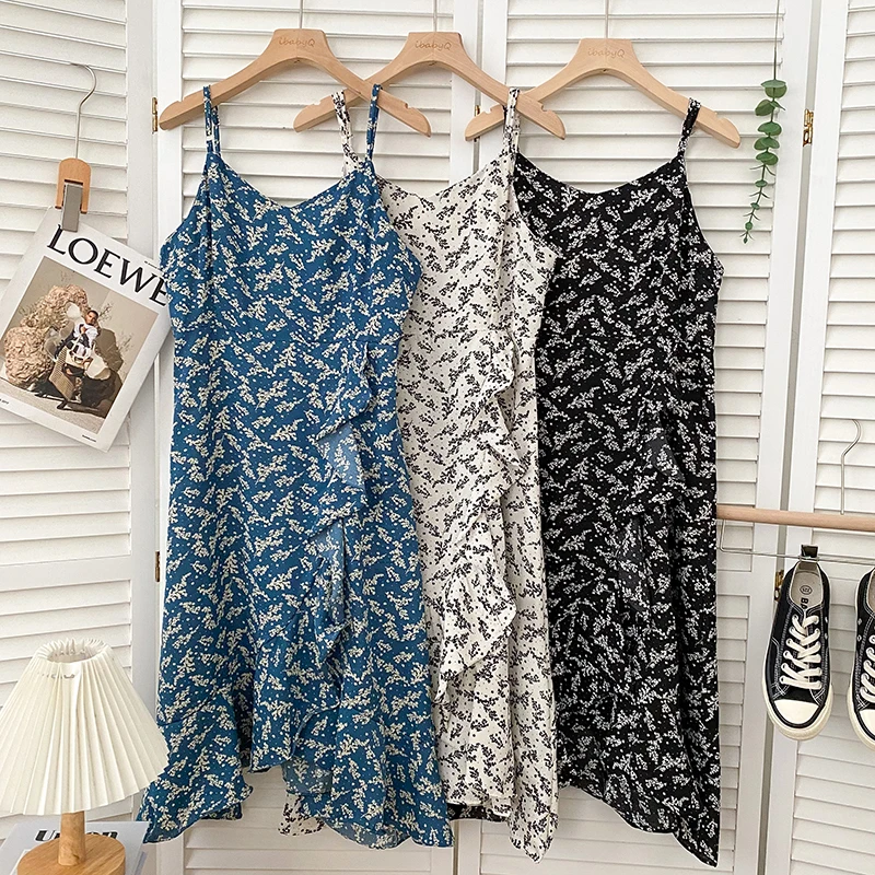 

2022 Summer Women's Plus Size Ditsy Floral Print Cami Dress Sexy Sleeveless Ruffles Hem Shirred Sling Beach Party Dress Robe