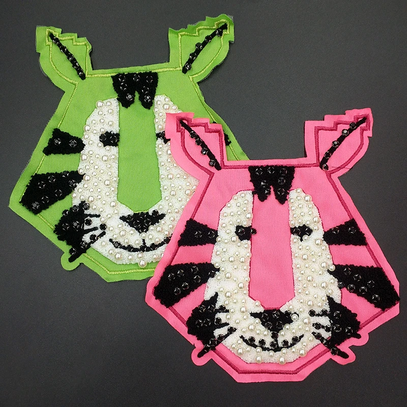 1PC Handmade Rhinestone Pearl Tiger Beaded Crystal Patches Sew on For Clothing Bag Skirt Jacket Badge Flower DIY Applique
1PC Handmade Rhinestone Pearl Tiger Beaded Crystal Patches Sew on For Clothing Bag Skirt Jacket Badge Flower DIY Applique