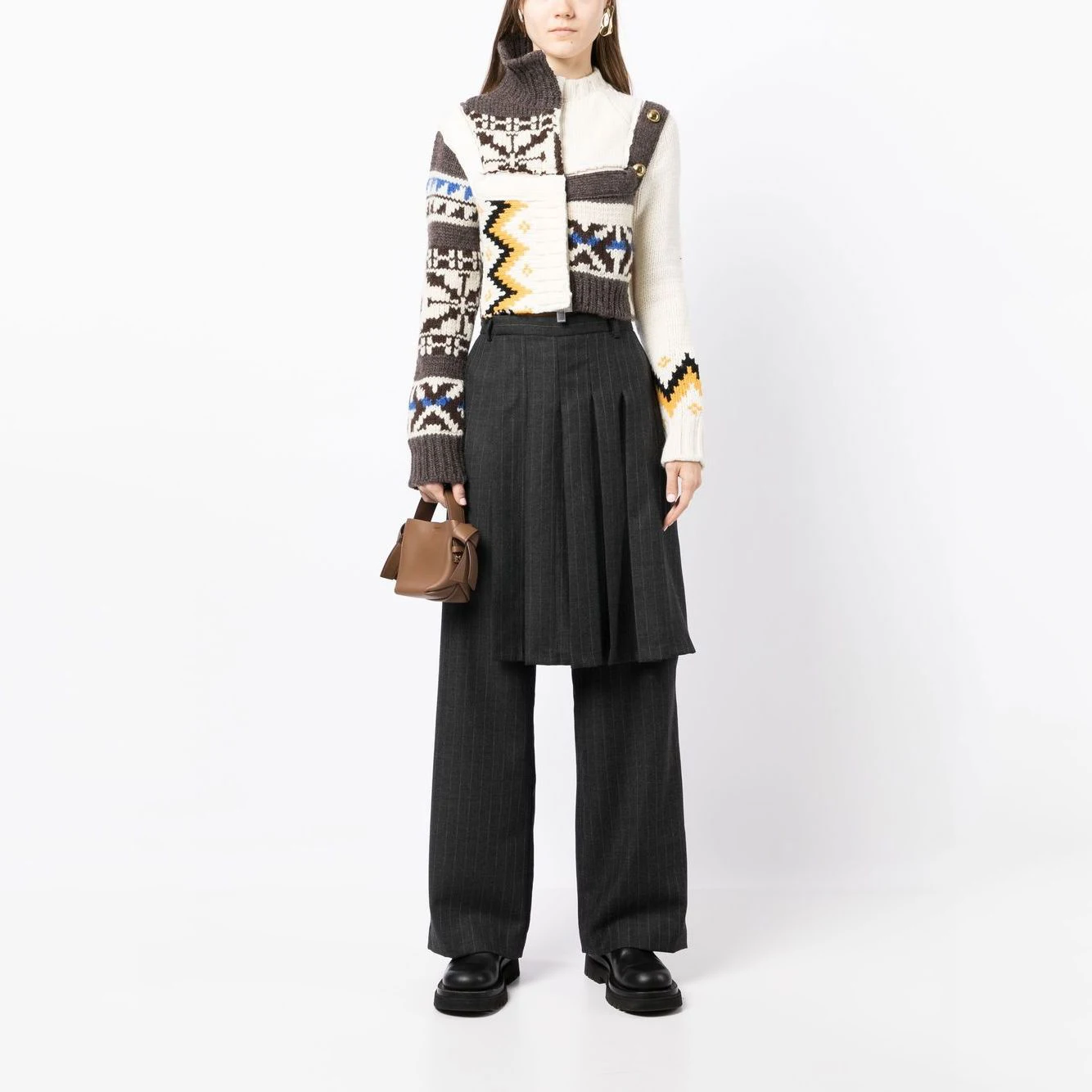 Women's abstract pattern short knitted jacket autumn and winter irregular clashing colour patchwork crocheted design jumper
Women's abstract pattern short knitted jacket autumn and winter irregular clashing colour patchwork crocheted design jumper