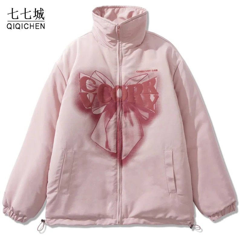 Men Padded Cotton Parka Design Bowknot Foam Print Warm Coat Streetwear Thicken Winter Unisex Zipper Casual Outwear Stand Collar
Men Padded Cotton Parka Design Bowknot Foam Print Warm Coat Streetwear Thicken Winter Unisex Zipper Casual Outwear Stand Collar