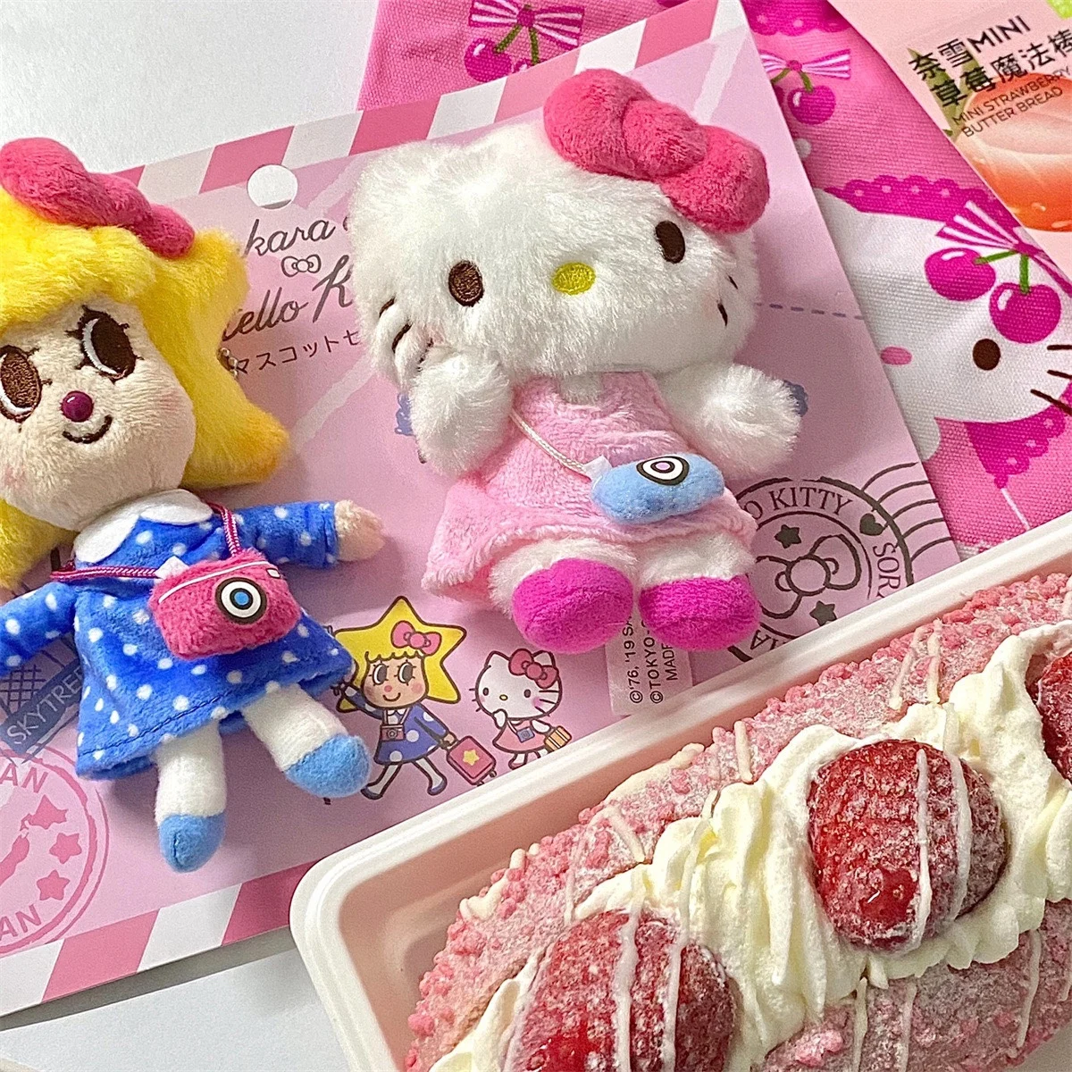 Японские милые плюшевые игрушки Hello Kitty Sanrio, аксессуары, мультяшный брелок Sanouli, Подвесные Игрушки для девочек, милые аксессуары для детей
Японские милые плюшевые игрушки Hello Kitty Sanrio, аксессуары, мультяшный брелок Sanouli, Подвесные Игрушки для девочек, милые аксессуары для детей