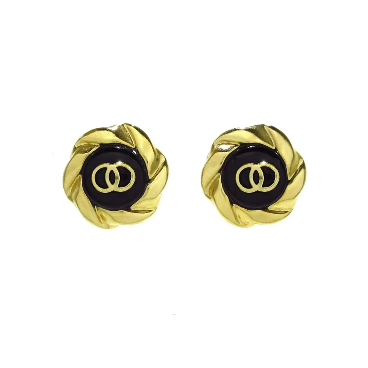 NIGO Free Shipping Women's Fashion Matching Metal Stud Earrings Accessories Jewelry #nigo89513
NIGO Free Shipping Women's Fashion Matching Metal Stud Earrings Accessories Jewelry #nigo89513