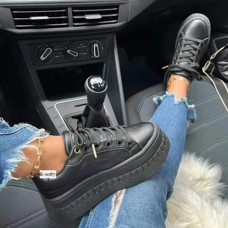 Chunky Lace Up WoMen Sneakers Zapatillas Mujer Light Flat Shoes Ladies Outdoor Luxury WoMen Running Shoes Women Chaussure Femme
Chunky Lace Up WoMen Sneakers Zapatillas Mujer Light Flat Shoes Ladies Outdoor Luxury WoMen Running Shoes Women Chaussure Femme