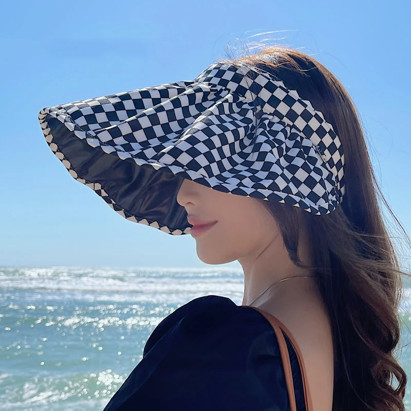 Fashion Contrast Color Sun Hat Shell Sunscreen Hat Foldable Summer Anti Ultraviolet Beach Hat Plaid Sunshade Hat for Women
Fashion Contrast Color Sun Hat Shell Sunscreen Hat Foldable Summer Anti Ultraviolet Beach Hat Plaid Sunshade Hat for Women