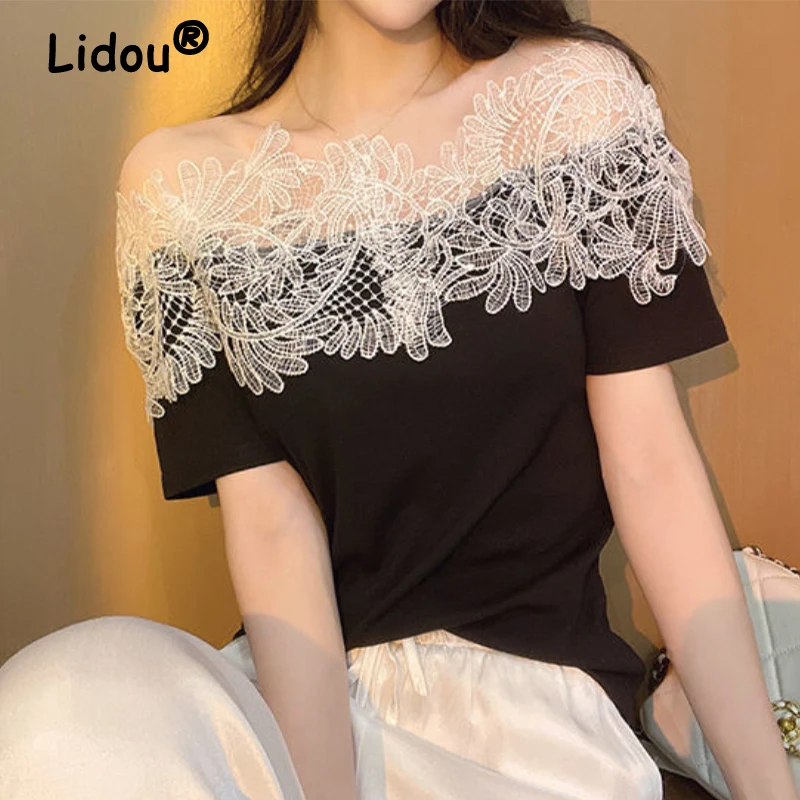 Black and White Stitching Lace T-shirt Short Sleeve One Shoulder Elegant Tops 2022 Spring Summer Casual Clothing for Female
Black and White Stitching Lace T-shirt Short Sleeve One Shoulder Elegant Tops 2022 Spring Summer Casual Clothing for Female