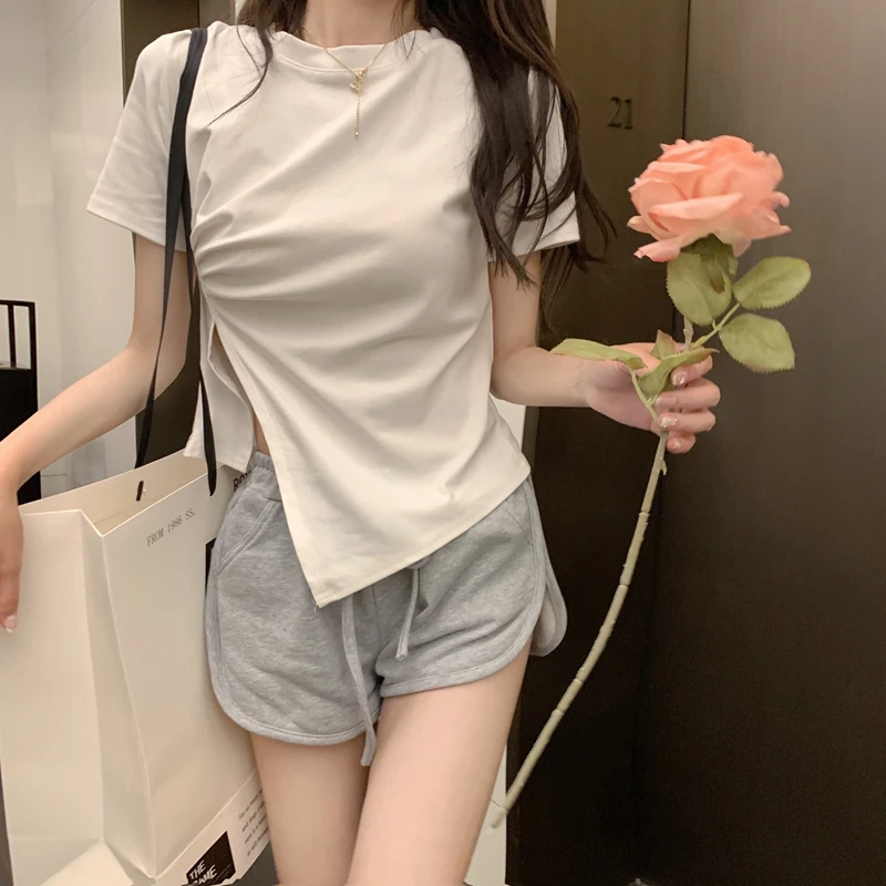 Cotton Women's T-shirt Summer Slim Fit Folds Top Short Sleeve New 2022 Split Casual Tees Fashion Korean Style Female Clothes
Cotton Women's T-shirt Summer Slim Fit Folds Top Short Sleeve New 2022 Split Casual Tees Fashion Korean Style Female Clothes