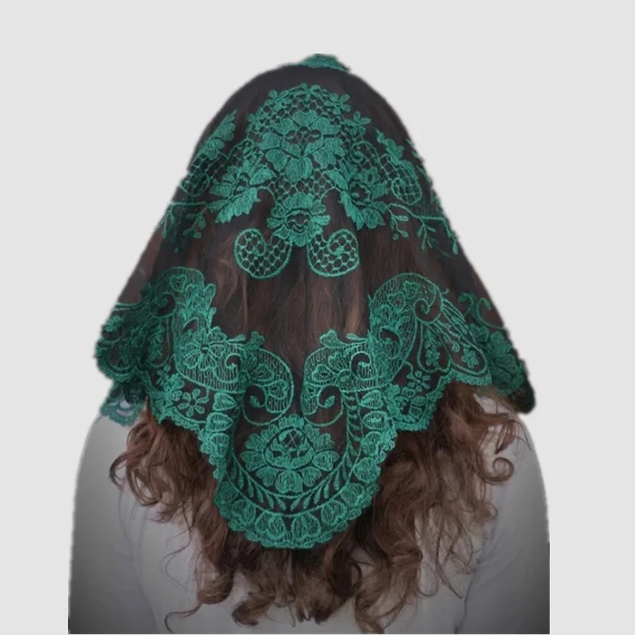 Triangular Veil Traditional Chapel Shawl for Women Church Head Covering Lace Mantilla
Triangular Veil Traditional Chapel Shawl for Women Church Head Covering Lace Mantilla