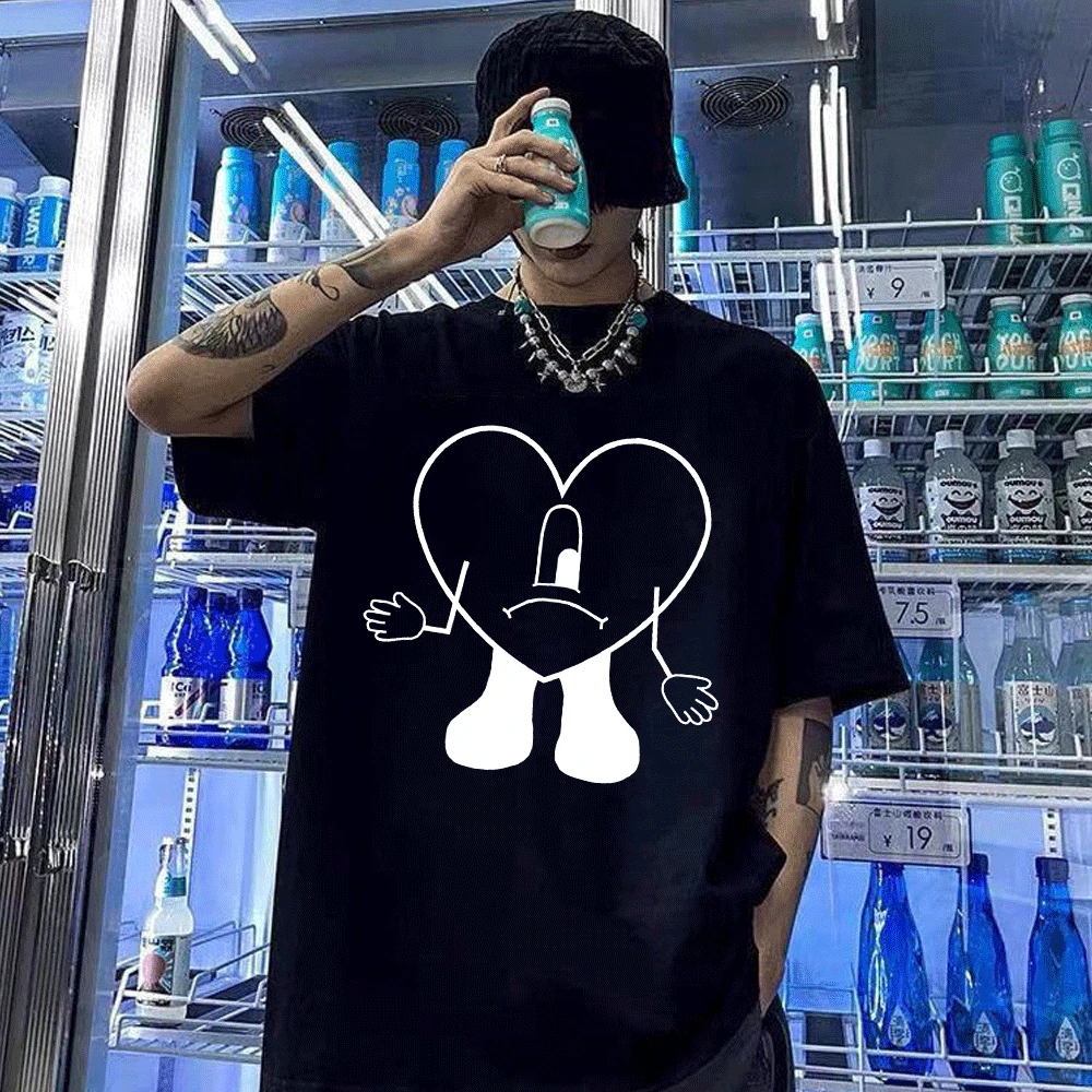 Bad Bunny Hip Hop Singer Graphic Print T Shirt Black Vintage Cotton Oversize T-shirt Streetwear Summer Couple Trend Tshirts Men
Bad Bunny Hip Hop Singer Graphic Print T Shirt Black Vintage Cotton Oversize T-shirt Streetwear Summer Couple Trend Tshirts Men