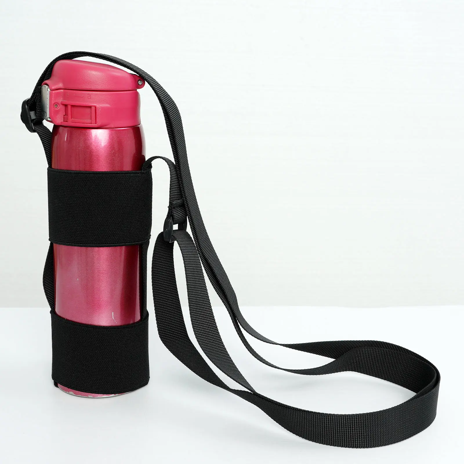Black water bottle sling adjustable travel cup carrier Nylon vacuum hot cup shoulder strap collapsible water jug holder strap
Black water bottle sling adjustable travel cup carrier Nylon vacuum hot cup shoulder strap collapsible water jug holder strap