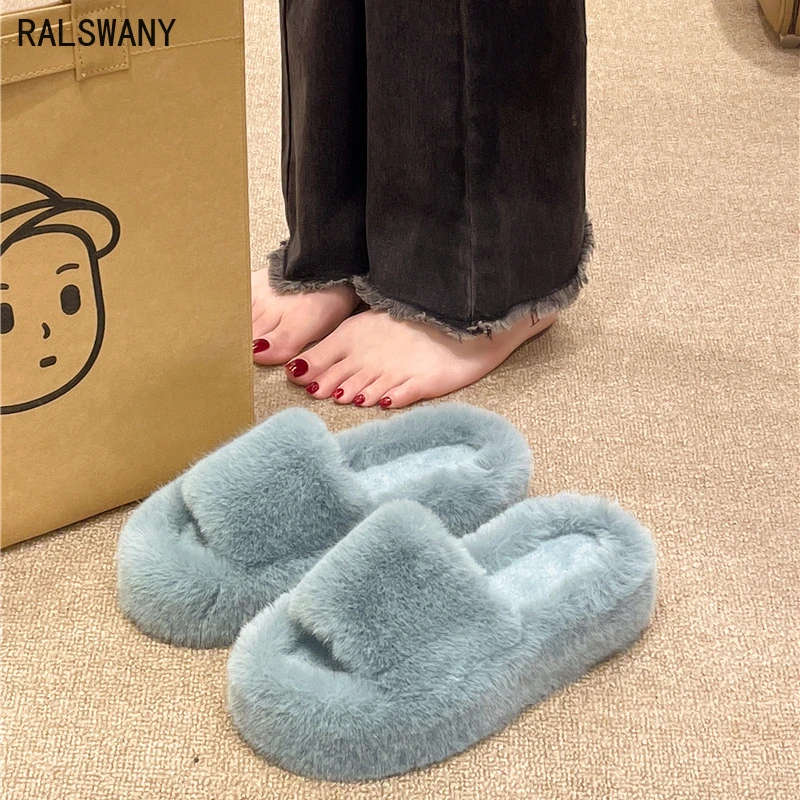 2023 Hot Selling Indoor Women's Cotton Slippers Zapatos De Mujer Platform Ladies Shoes Faux Fur Insulation Shoes for Women
2023 Hot Selling Indoor Women's Cotton Slippers Zapatos De Mujer Platform Ladies Shoes Faux Fur Insulation Shoes for Women