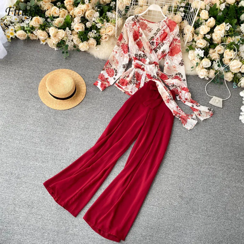 Fitaylor Summer New Women Floral V-neck Lace Chiffon Top High Waist Slim Solid Casual Wide-leg Pants Ladies Two Piece Set
Fitaylor Summer New Women Floral V-neck Lace Chiffon Top High Waist Slim Solid Casual Wide-leg Pants Ladies Two Piece Set