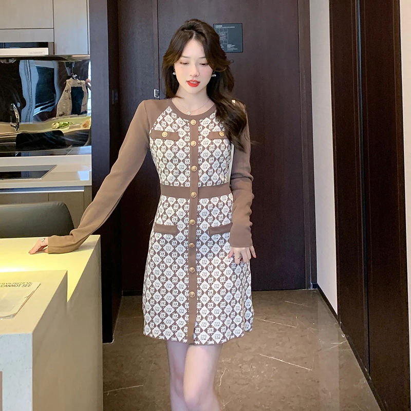 Women Elegant Button Up Autumn Winter Vintage High Quality Ladies Plaid Knitted Party Dresses Vestido Navidad Mujer
Women Elegant Button Up Autumn Winter Vintage High Quality Ladies Plaid Knitted Party Dresses Vestido Navidad Mujer