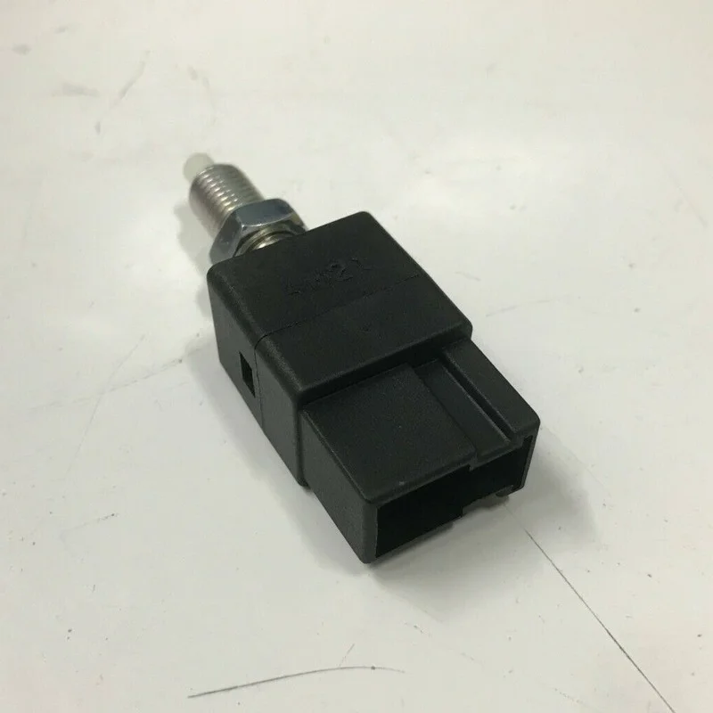 93810-26000 автомобильный стоп-сигнал, стоп-сигнал, переключатель для HYUNDAI GETZ ACCENT SANTAFE KIA RIO 9381026000
93810-26000 автомобильный стоп-сигнал, стоп-сигнал, переключатель для HYUNDAI GETZ ACCENT SANTAFE KIA RIO 9381026000