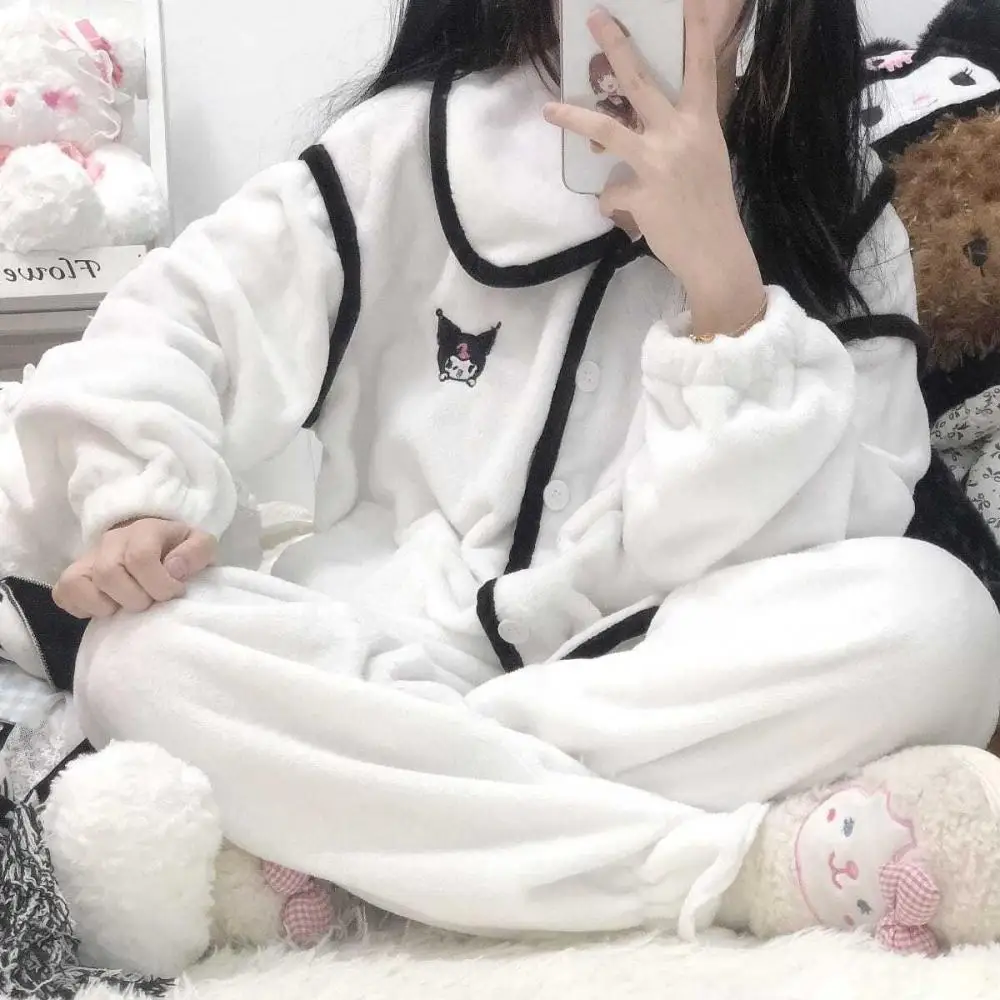 New Kuromi Pajama Sets Comes with Scarf Kawaii Cartoon Women's Sleep Winter Warm Flannel Cute Pijamas Women White
New Kuromi Pajama Sets Comes with Scarf Kawaii Cartoon Women's Sleep Winter Warm Flannel Cute Pijamas Women White