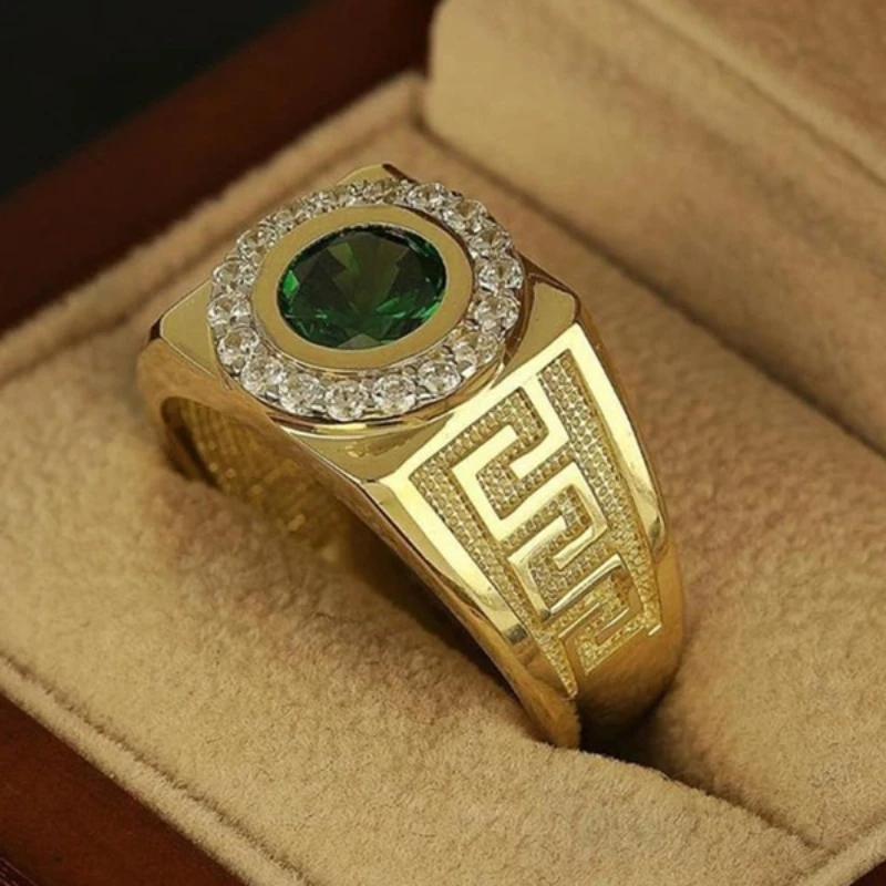 Fashion Men's Classic Gold Color Ring Luxurly Inlaid with Green Stone Rings for Men Party Wedding Ring Anniversary Gift 
Fashion Men's Classic Gold Color Ring Luxurly Inlaid with Green Stone Rings for Men Party Wedding Ring Anniversary Gift