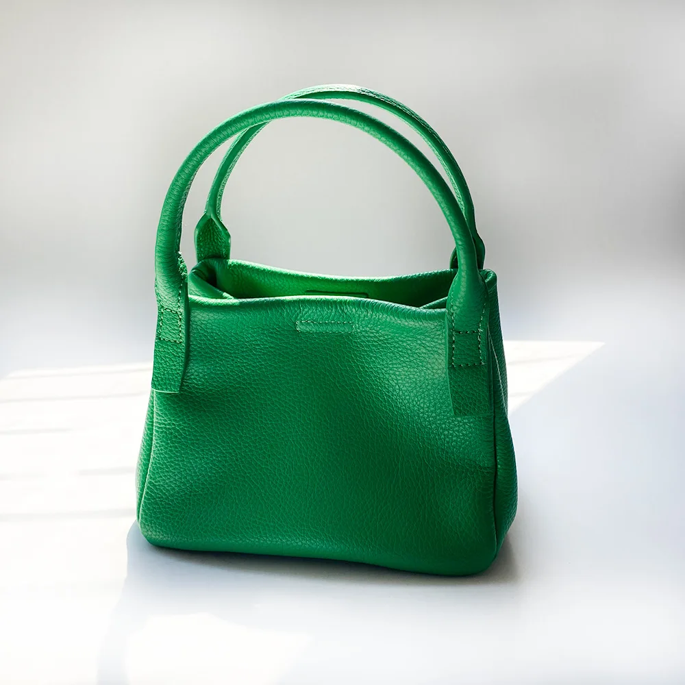 Basket Style Bucket Bag 2022 New Small Genuine Leather bag Japan Korean Causal Daily Box Square Handbags Green Color Purses
Basket Style Bucket Bag 2022 New Small Genuine Leather bag Japan Korean Causal Daily Box Square Handbags Green Color Purses