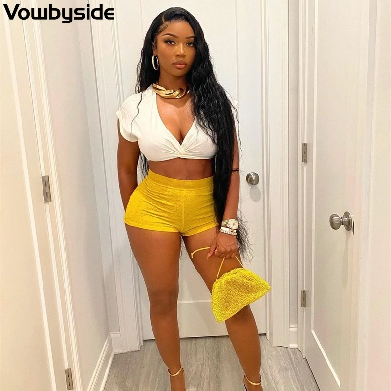 2022 Summer Women's Casual Sets Solid Color V- Neck Short Sleeve T-Shirt Elastic Waist Shorts Slim Two Piece Suit
2022 Summer Women's Casual Sets Solid Color V- Neck Short Sleeve T-Shirt Elastic Waist Shorts Slim Two Piece Suit