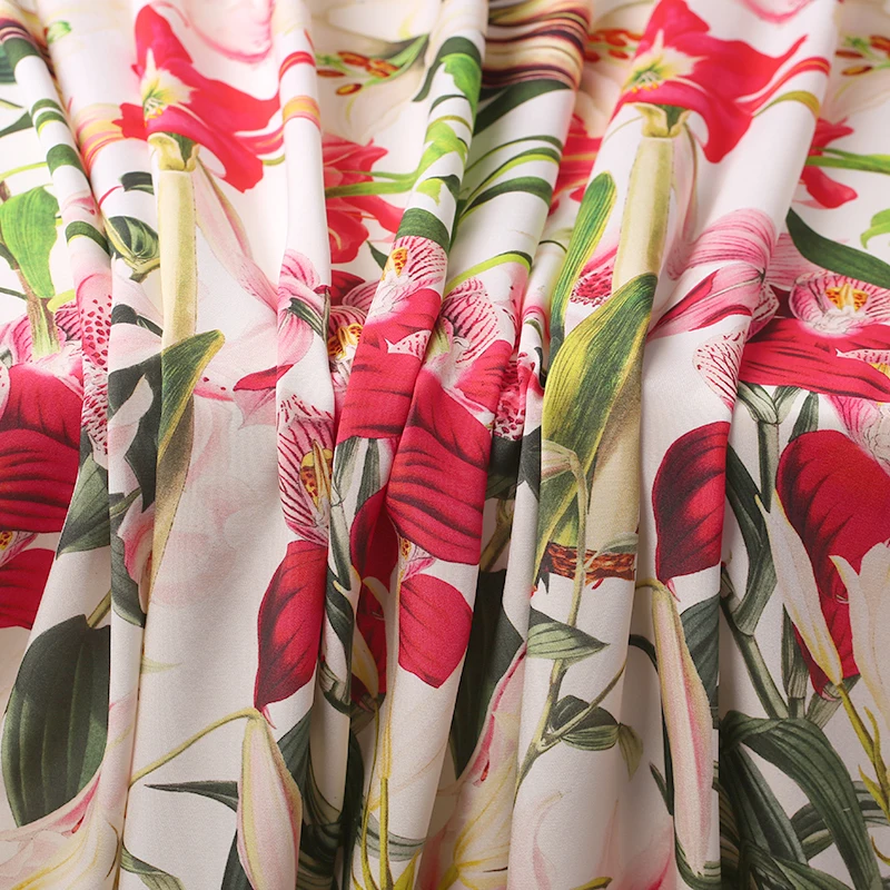 112CM Wide 30MM Lily Floral Print Stretch Heavy Silk Fabric for Summer Dress Shirt Scarf E1444
112CM Wide 30MM Lily Floral Print Stretch Heavy Silk Fabric for Summer Dress Shirt Scarf E1444