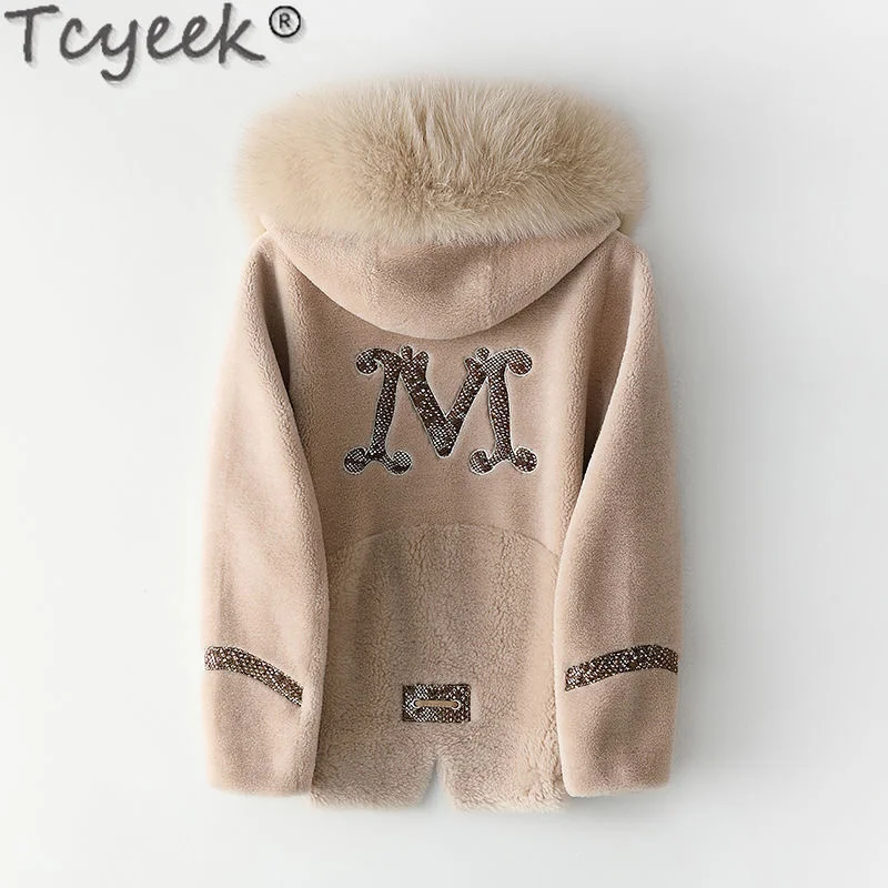 Winter Sheep Women Shearing Coat 100% Wool Coat Female Elegant Fox Fur Coat Warm Short Jacket Casacos De Inverno Feminino
Winter Sheep Women Shearing Coat 100% Wool Coat Female Elegant Fox Fur Coat Warm Short Jacket Casacos De Inverno Feminino