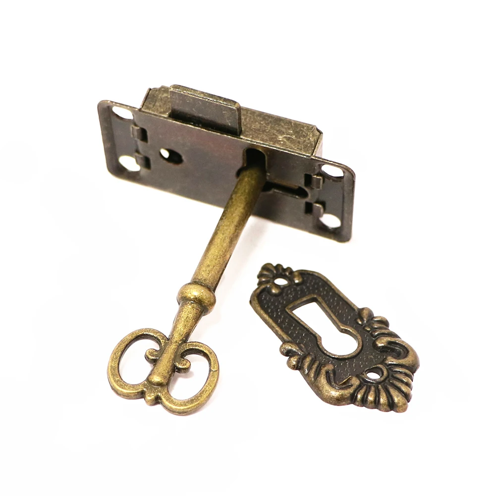 2 Set Cabinet Door Locks Cabinet Door Drawer Vintage Decorations Drawer Jewelry Box Cabinet Wooden Door Classical Lock
2 Set Cabinet Door Locks Cabinet Door Drawer Vintage Decorations Drawer Jewelry Box Cabinet Wooden Door Classical Lock
