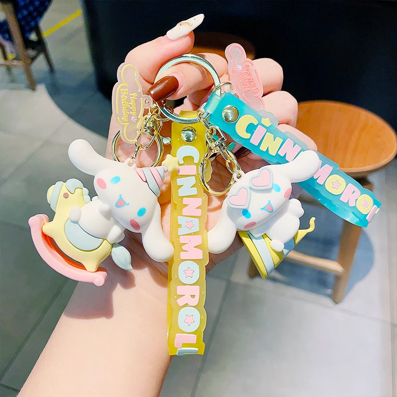 Sanrio брелок Kawaii Cinnamoroll брелок новый стиль Искусственный аниме мультфильм автомобиль брелок для ключей женская сумка кулон украшения для детей подарок
Sanrio брелок Kawaii Cinnamoroll брелок новый стиль Искусственный аниме мультфильм автомобиль брелок для ключей женская сумка кулон украшения для детей подарок