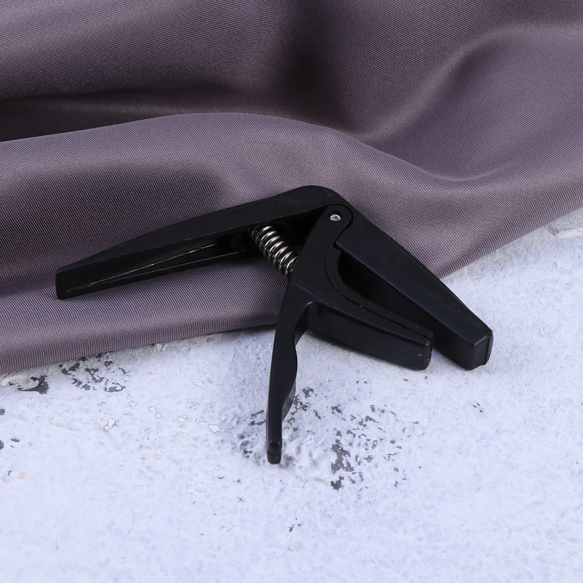 Zinc Alloy Ukulele Capo Single- handed Guitar Capo Universal Guitar Capo for Guitar Parts Accessories ( Black ) Electric
Zinc Alloy Ukulele Capo Single- handed Guitar Capo Universal Guitar Capo for Guitar Parts Accessories ( Black ) Electric