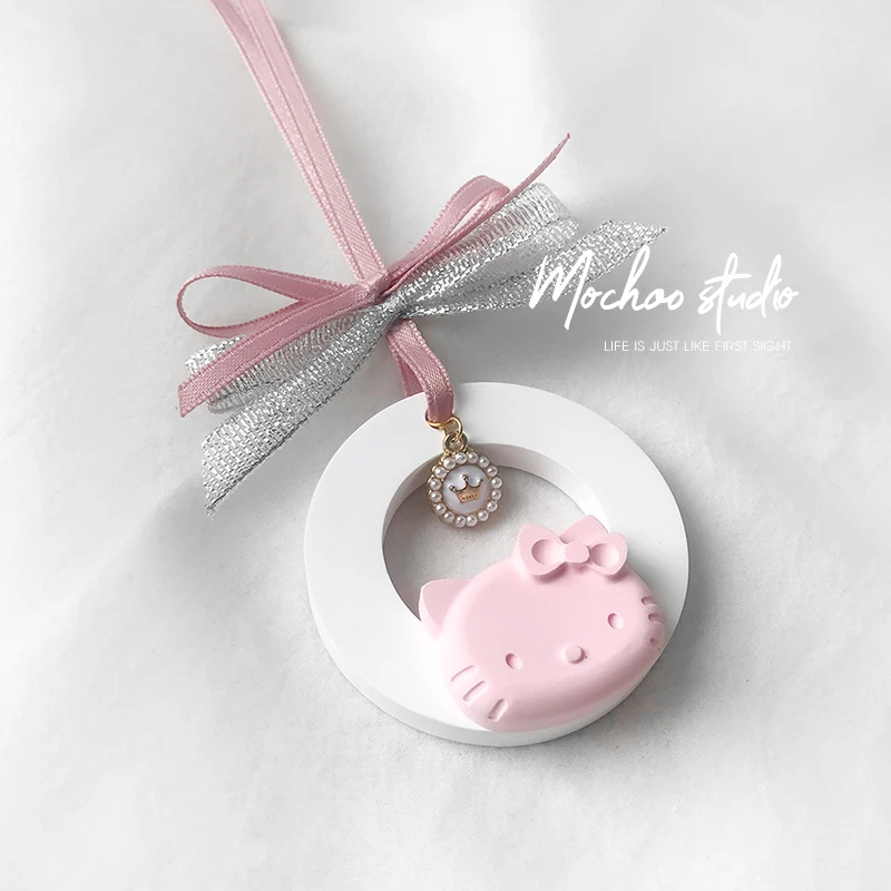 Hello Kitty Kawaii Sanrios серии аниме мультфильм Милая Автомобильная центральная консоль воздуховыпускное отверстие внутри автомобиля свет благовон... 
Hello Kitty Kawaii Sanrios серии аниме мультфильм Милая Автомобильная центральная консоль воздуховыпускное отверстие внутри автомобиля свет благовон...