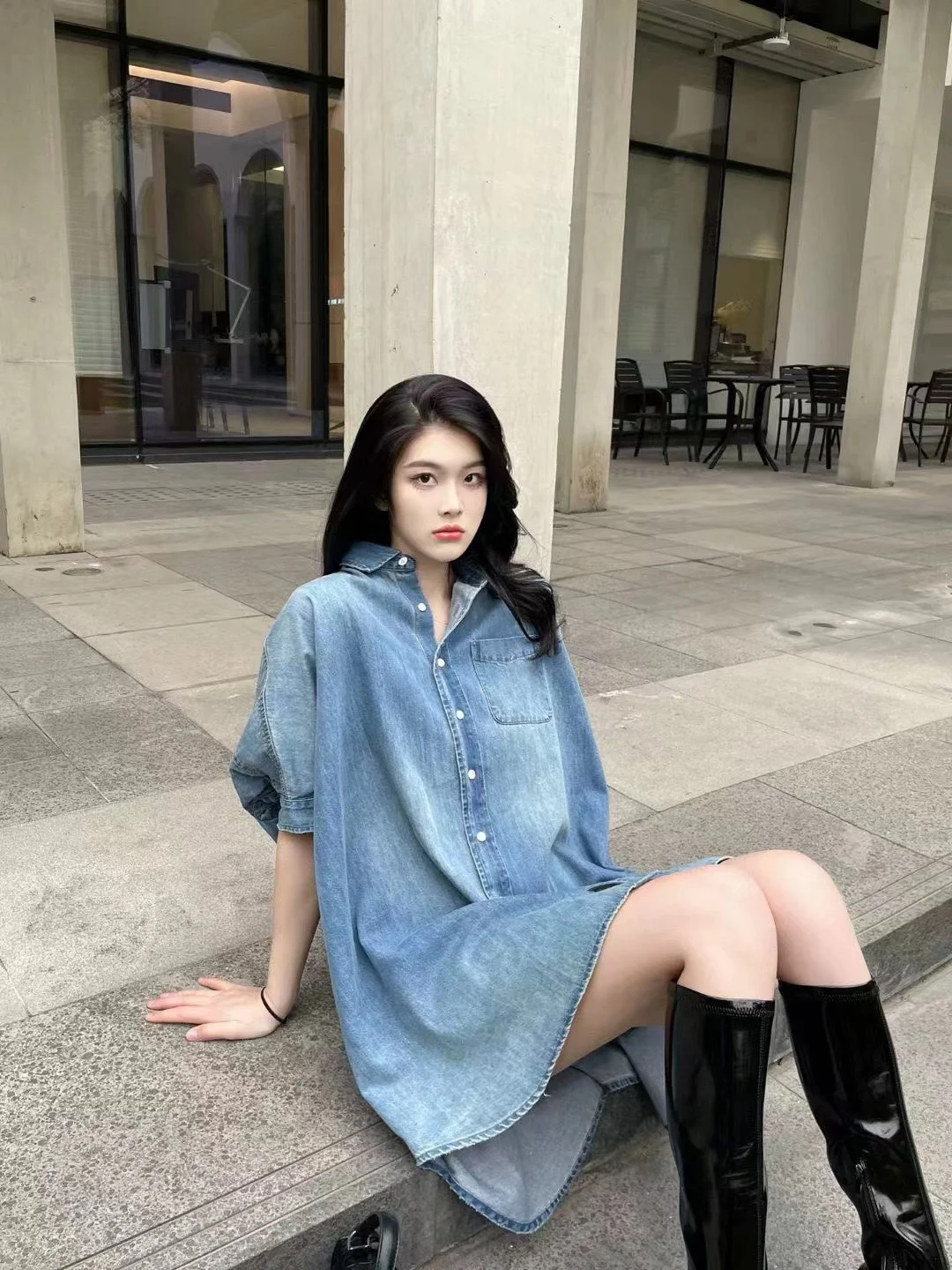 Short sleeved denim shirt 2022 summer new loose thin retro wash denim skirt A-line skirt top fashion
Short sleeved denim shirt 2022 summer new loose thin retro wash denim skirt A-line skirt top fashion