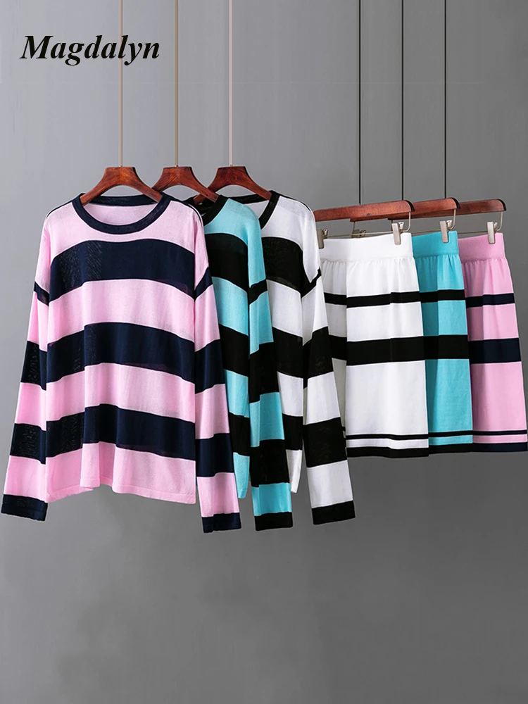 Magdalyn Women Summer Ice Silk Striped Knitted Suits Fashion Tracksuits O Neck Long Sleeves T-shirt+Shorts Two Pieces Casual Set
Magdalyn Women Summer Ice Silk Striped Knitted Suits Fashion Tracksuits O Neck Long Sleeves T-shirt+Shorts Two Pieces Casual Set