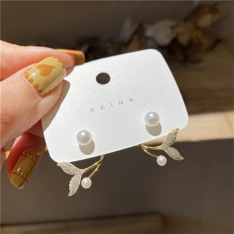 Korean Trendy Pearl Stud Earrings for Girls Women 2022 New Fashion Luxury Golden Crystal Rhinestone Party Wedding Jewelry Gift
Korean Trendy Pearl Stud Earrings for Girls Women 2022 New Fashion Luxury Golden Crystal Rhinestone Party Wedding Jewelry Gift